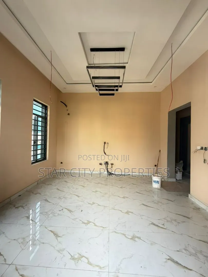 3bdrm Apartment in Awuse, Opebi for sale