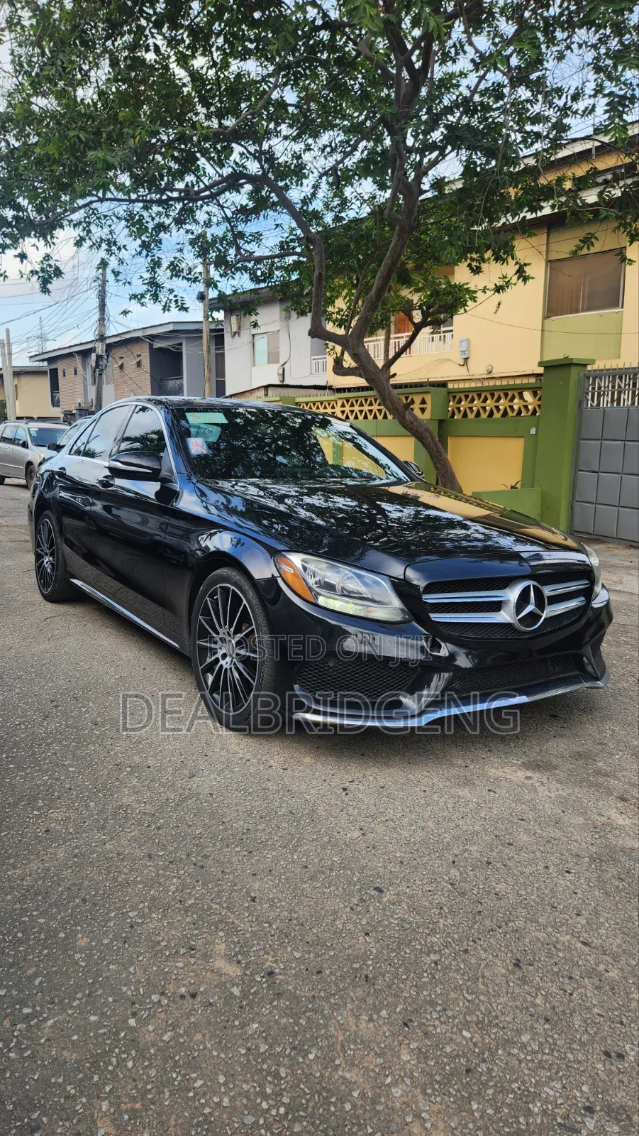 Mercedes-Benz C300 Luxury 4dr AWD 4Matic Sedan (2.0L 4cyl 7A) 2015