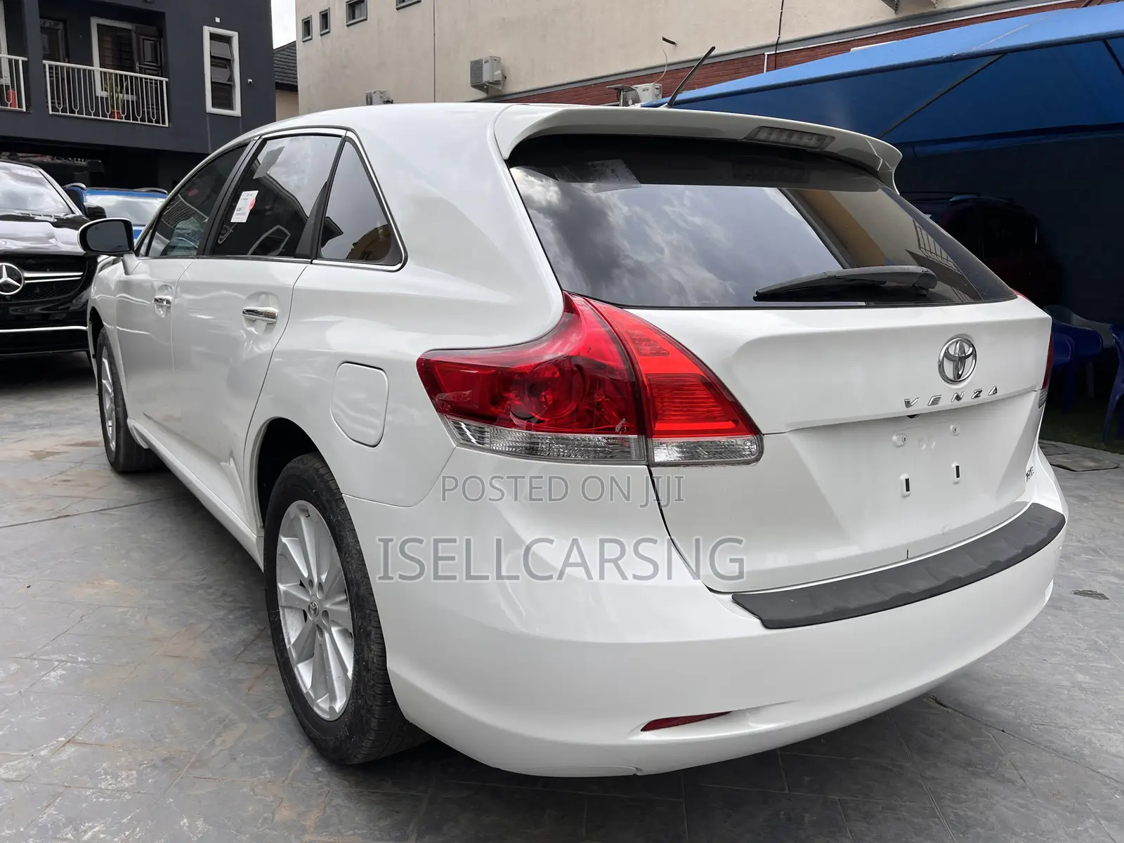 Toyota Venza XLE 2012 White