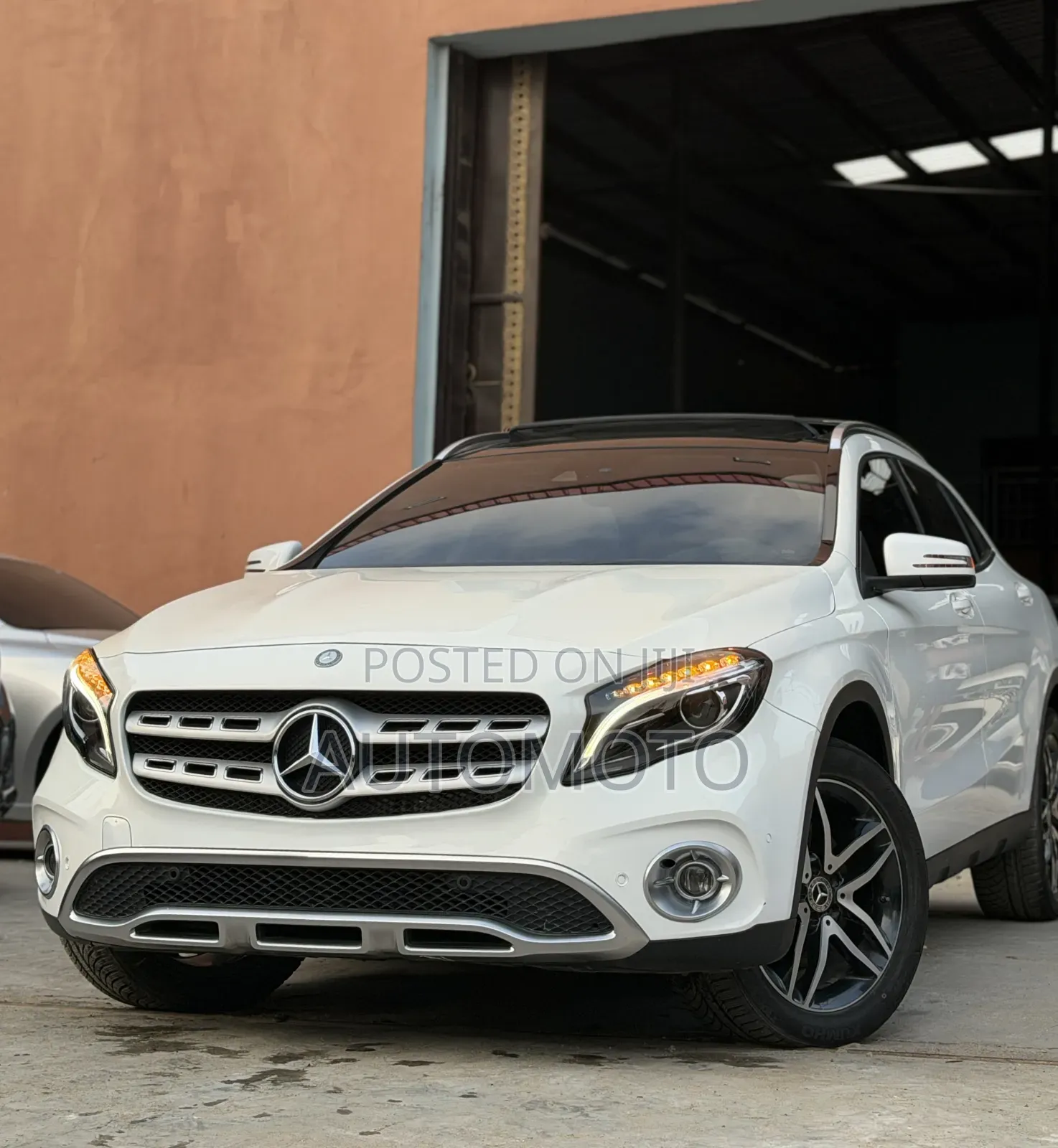 Mercedes-Benz GLA 250 2019 White