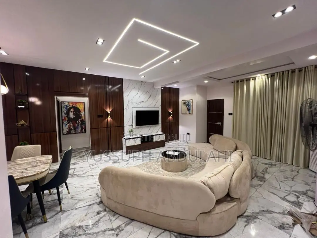 3 Bedrooms Yaba Alagomeji
