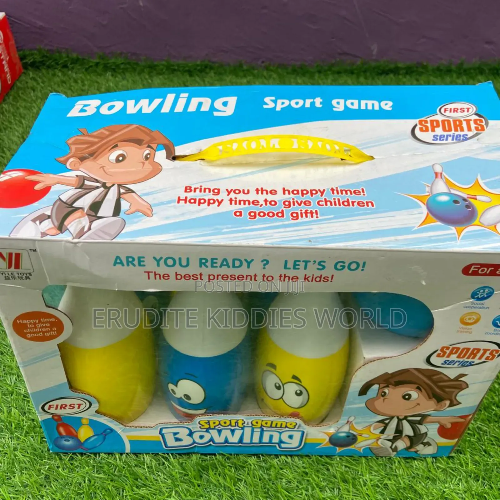 Large Expression Bowling Set