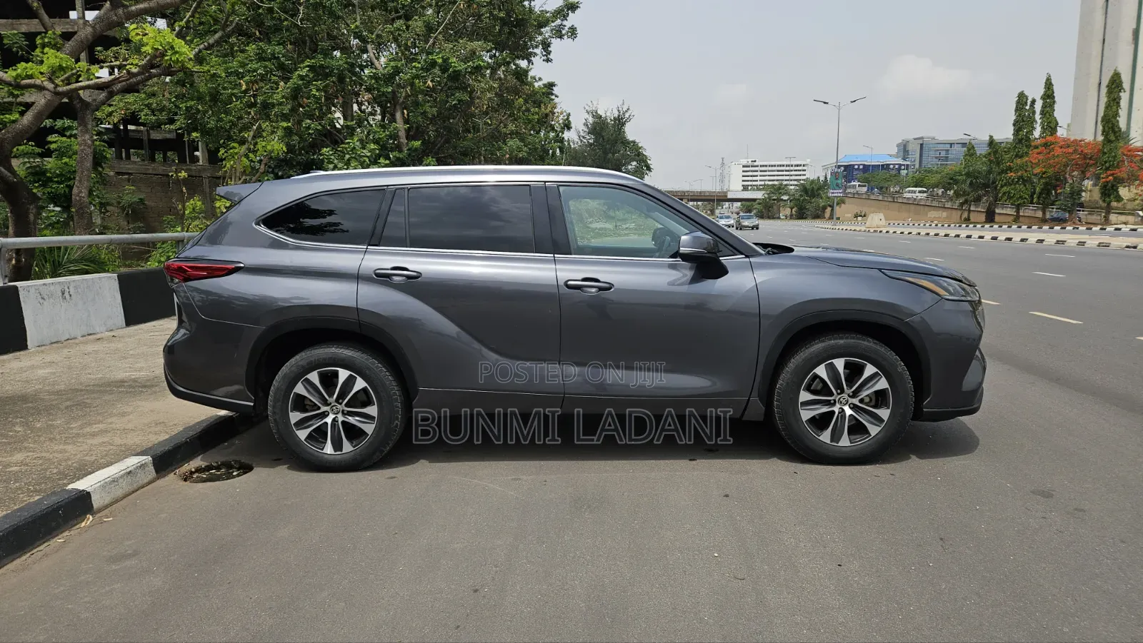 Toyota Highlander XLE AWD 2020 Gray