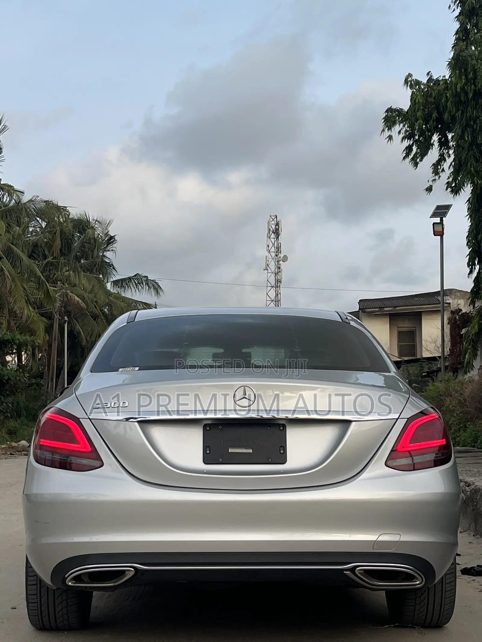 Mercedes-Benz C300 2020 Silver