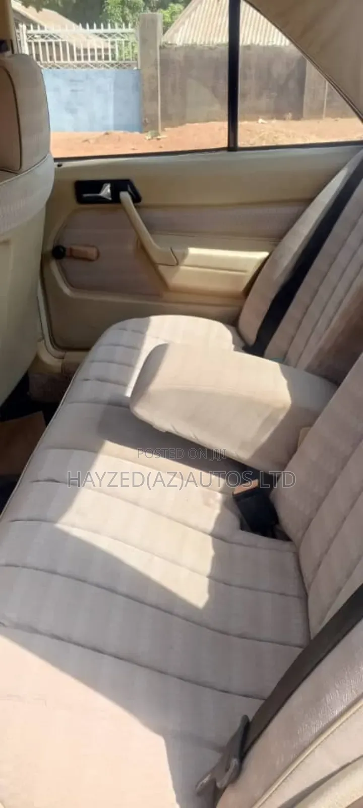 Mercedes-Benz 200 2004 Gold
