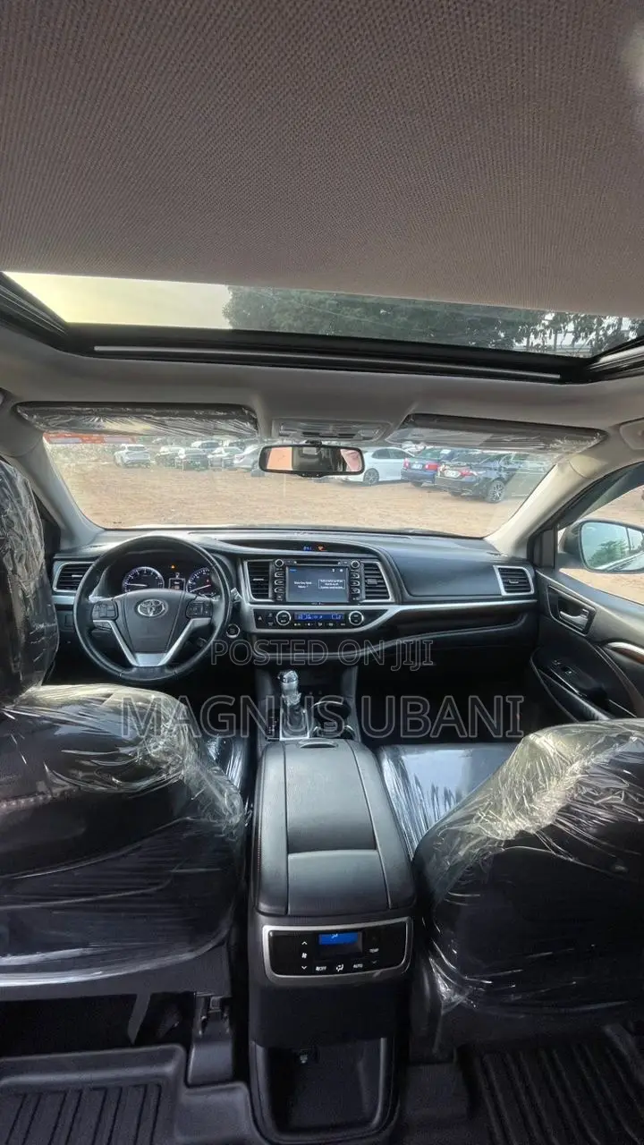Toyota Highlander Limited 4dr SUV AWD (3.5L 6cyl 6A) 2015 Black