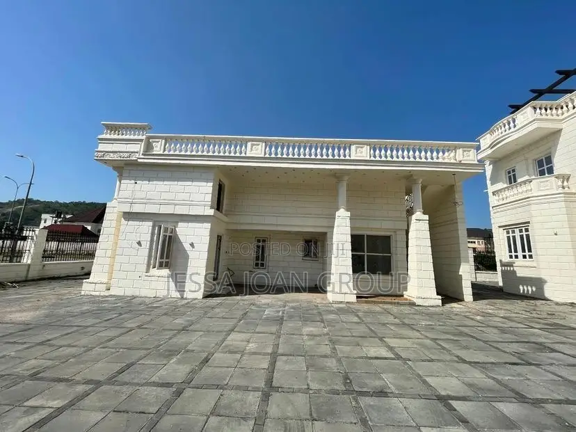 7bdrm Duplex in Katampe Extension for sale