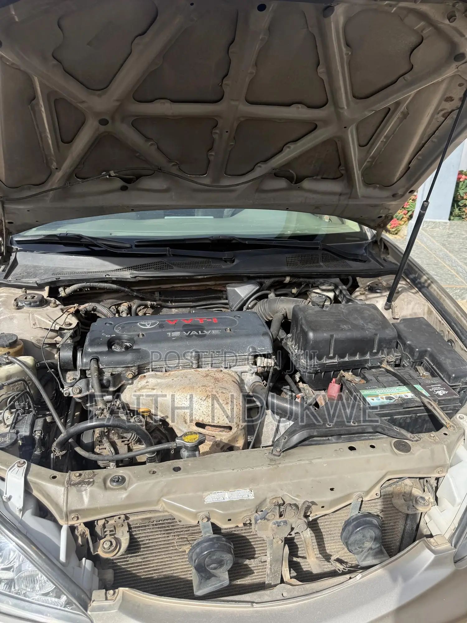 Toyota Camry LE 4dr Sedan (2.4L 4cyl 4A) 2004 Gold