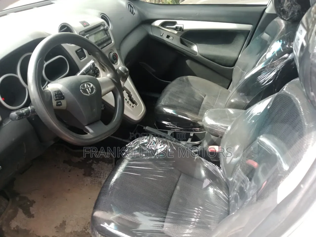 Toyota Matrix L Hatchback FWD (1.8L 4cyl) 2014 Silver
