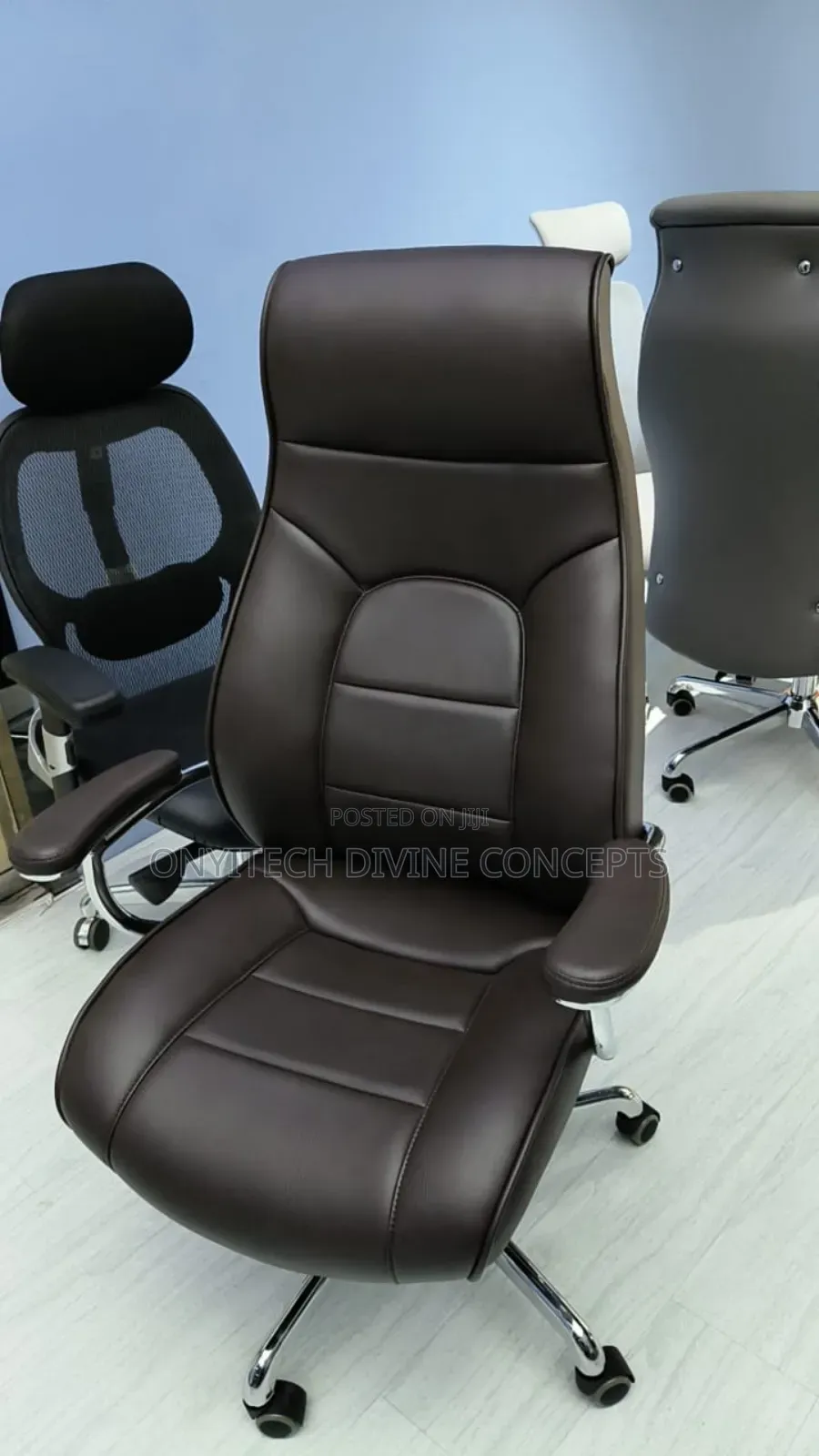 Boss Swivel Chair