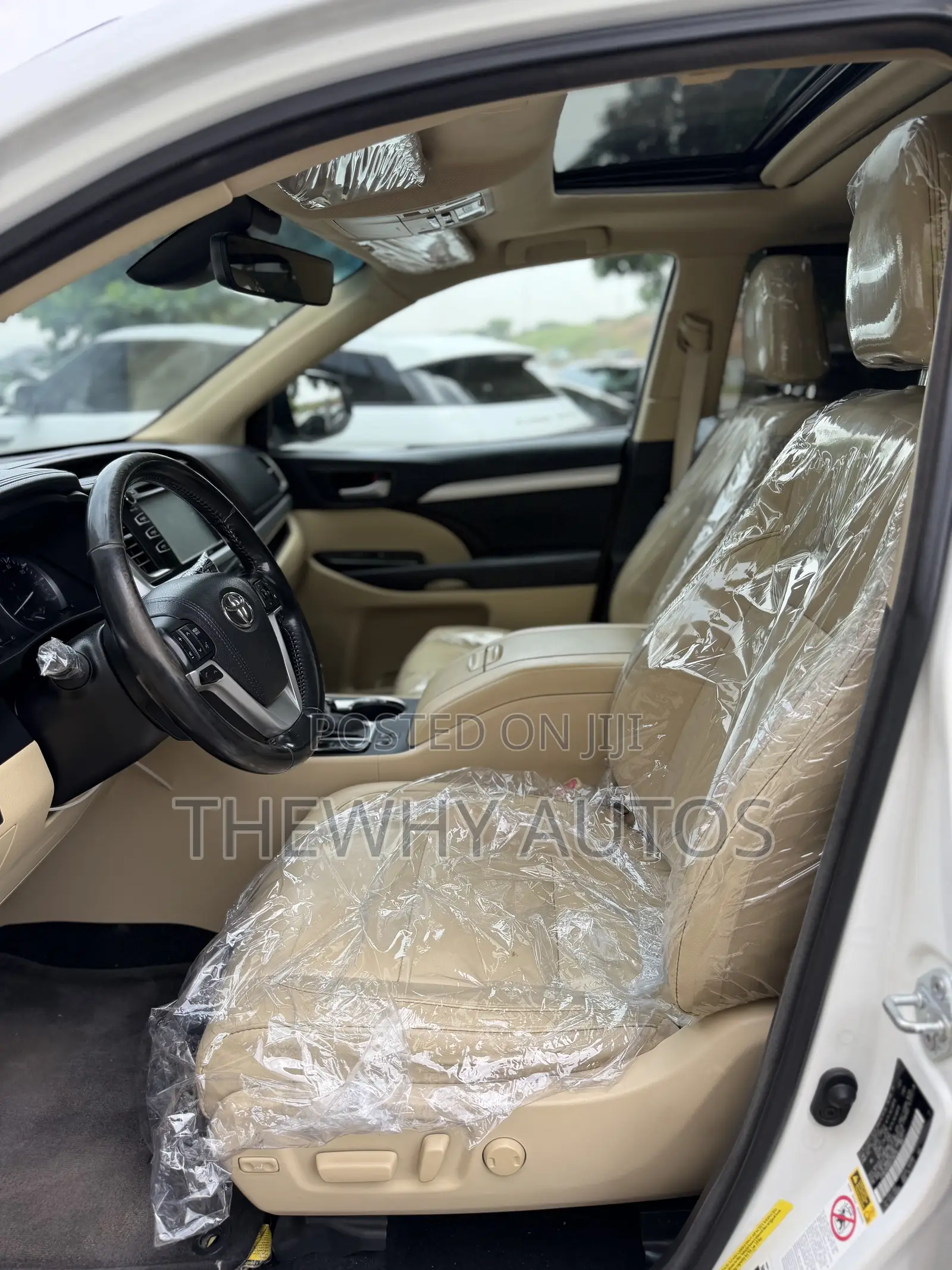 Toyota Highlander XLE 4x2 V6 (3.5L 6cyl 8A) 2017 White