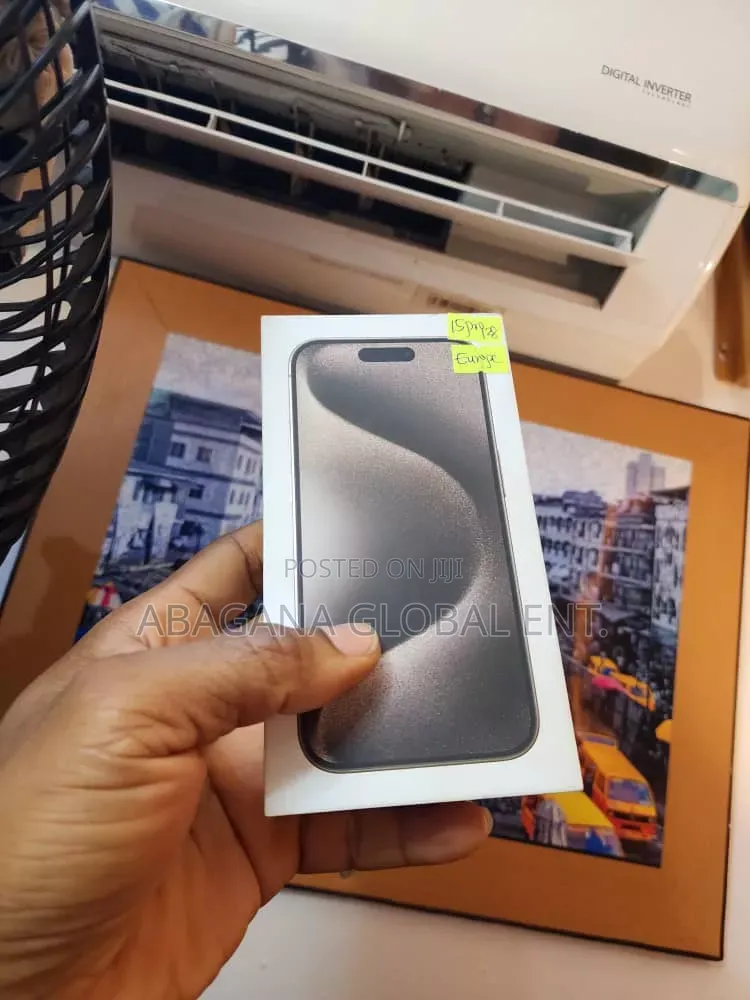 New Apple iPhone 15 Pro 128 GB Black