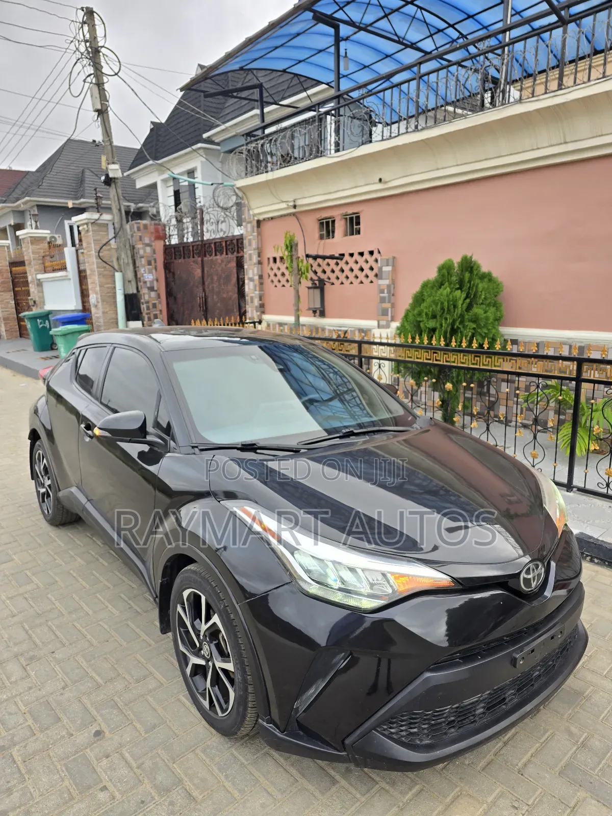 Toyota C-HR XLE FWD 2020 Black