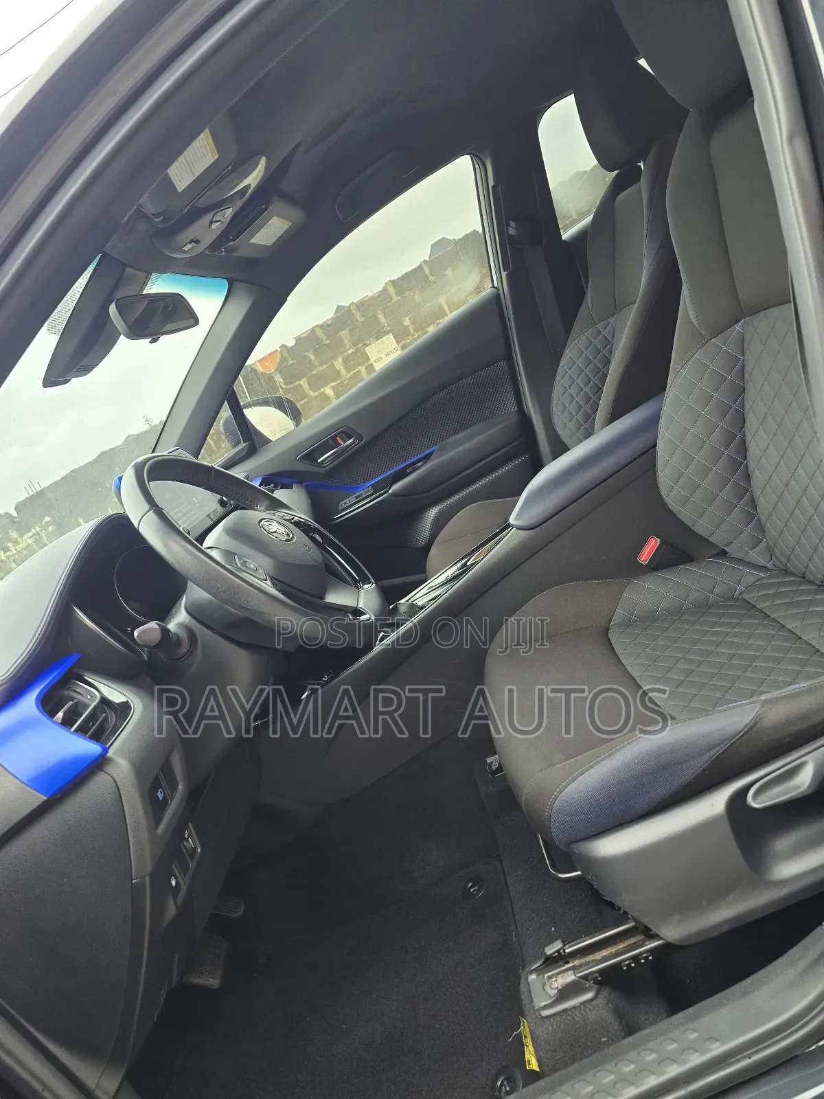 Toyota C-HR XLE FWD 2020 Black