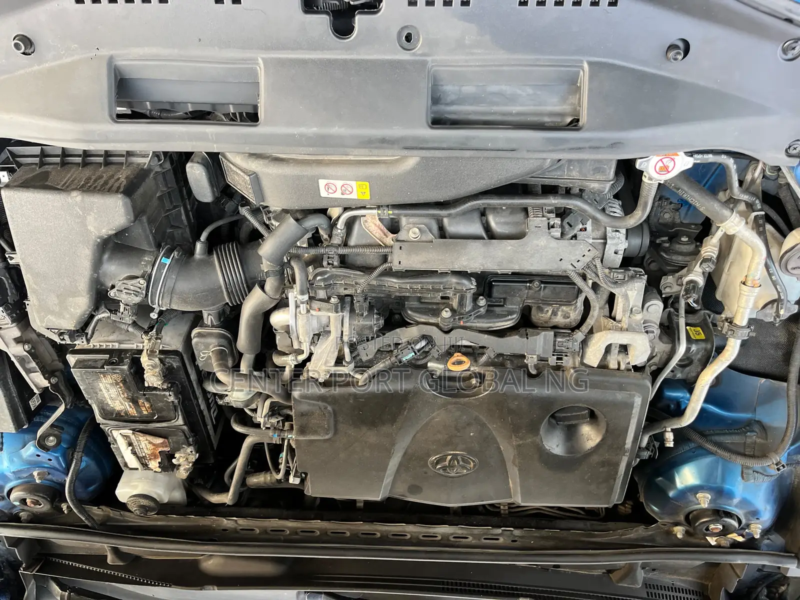 Toyota Camry SE FWD 2020 Blue