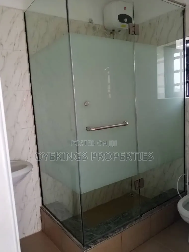 4bdrm Duplex in Oke Ibukun, Oluyole Estate for sale