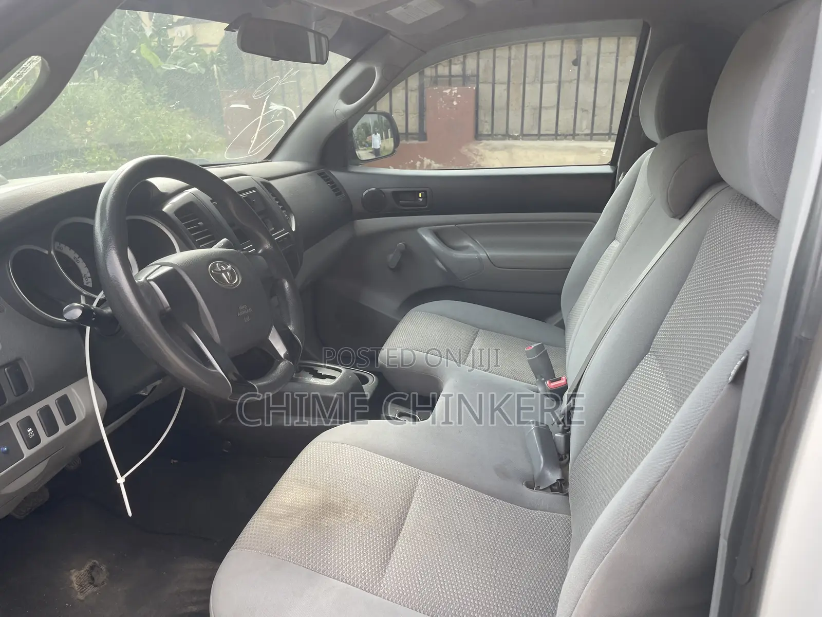 Toyota Tacoma Regular Cab 4x4 2.7L 4-Cyl. 5-Speed Manual 2013 White