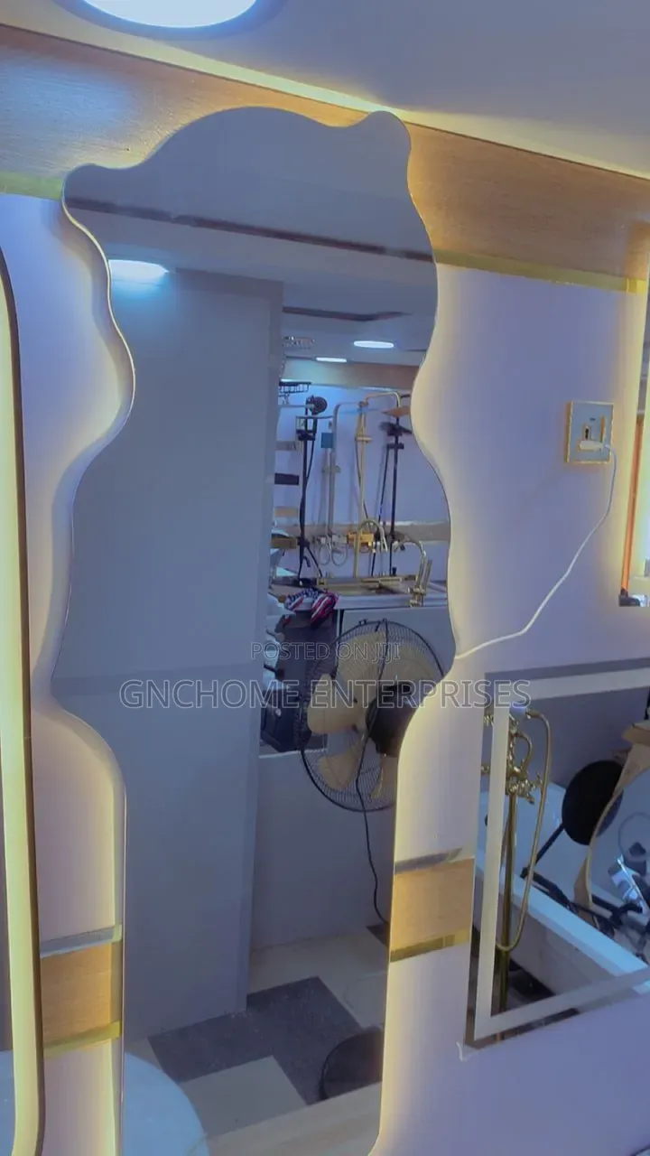 Baby Face Led Long Mirror