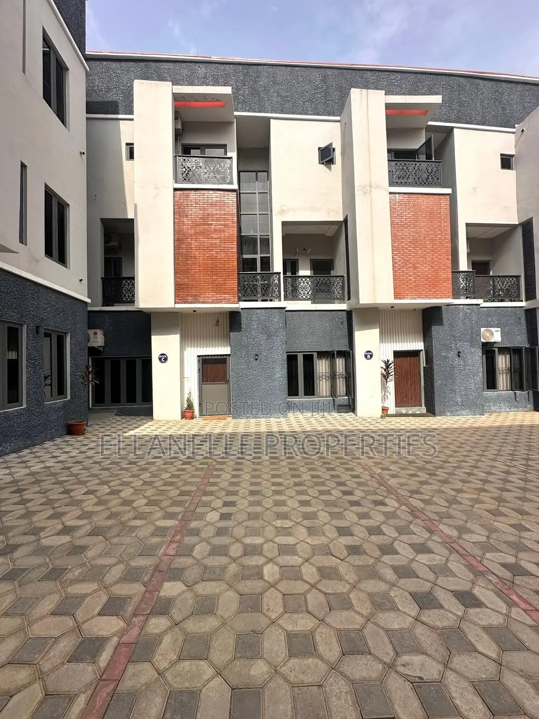 4bdrm Townhouse / Terrace in Jahi for rent