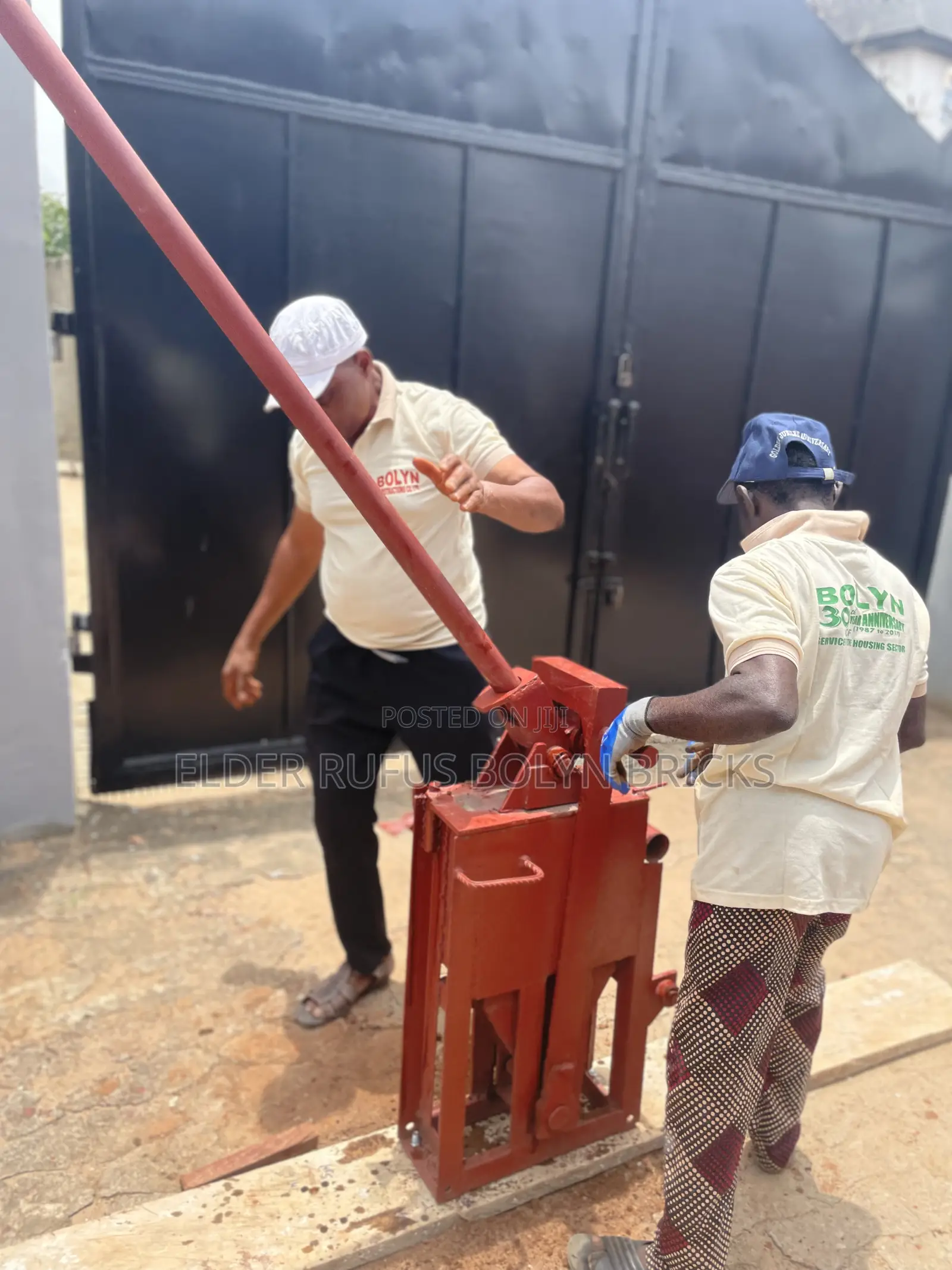 Hollow Mud Block Brick Making Press Machine