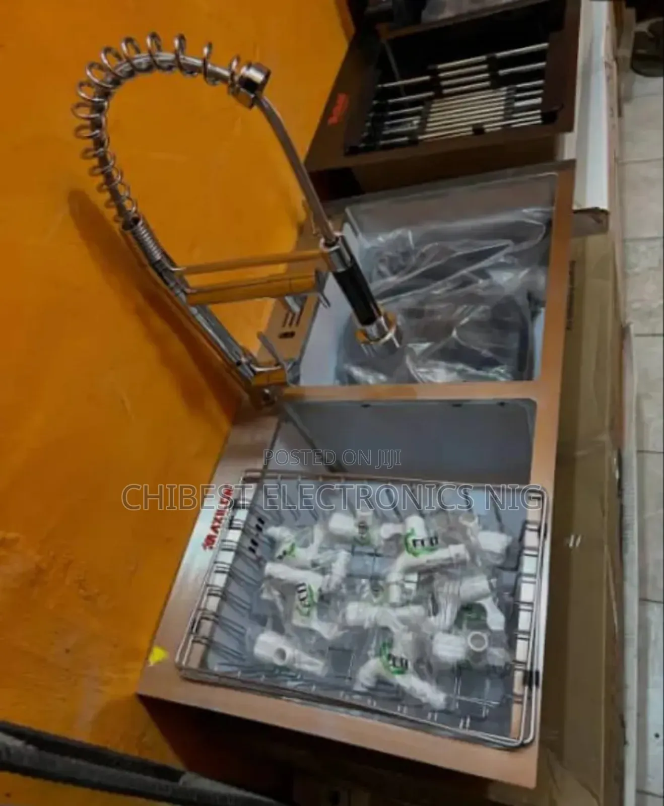 Original Quality Built-in Kitchen Sink With All the Accessories