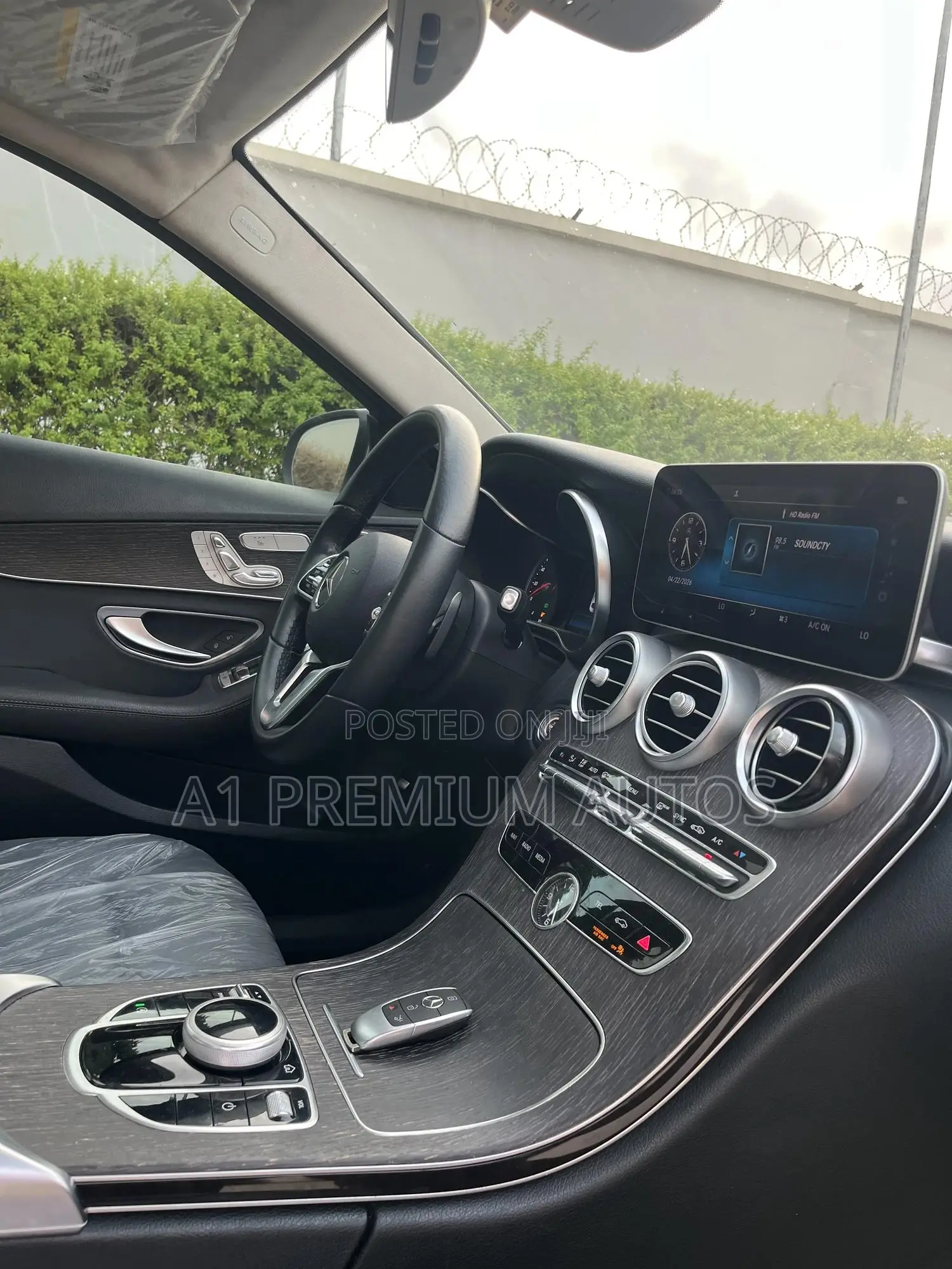 Mercedes-Benz C300 2020 Silver