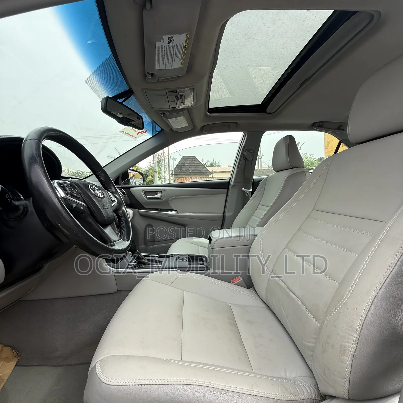Toyota Camry 2015 White