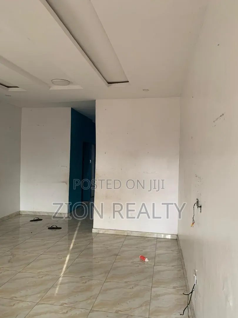 2bdrm Apartment in Uba - Ologunfe, Ibeju for rent