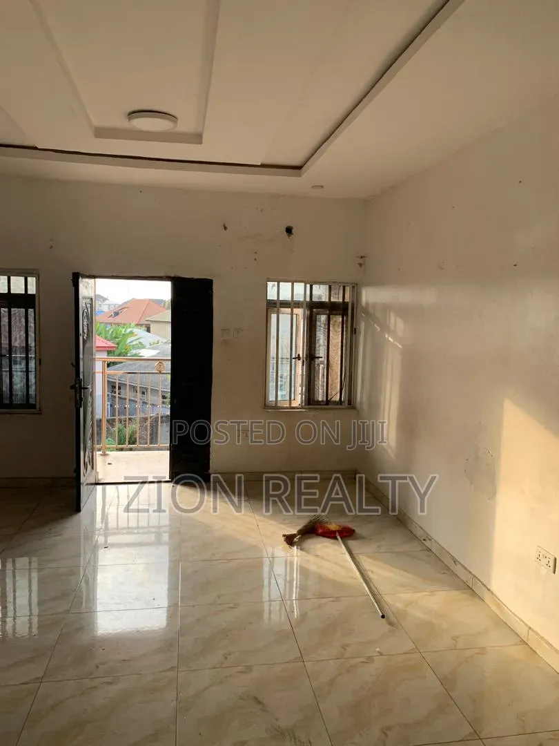 2bdrm Apartment in Uba - Ologunfe, Ibeju for rent