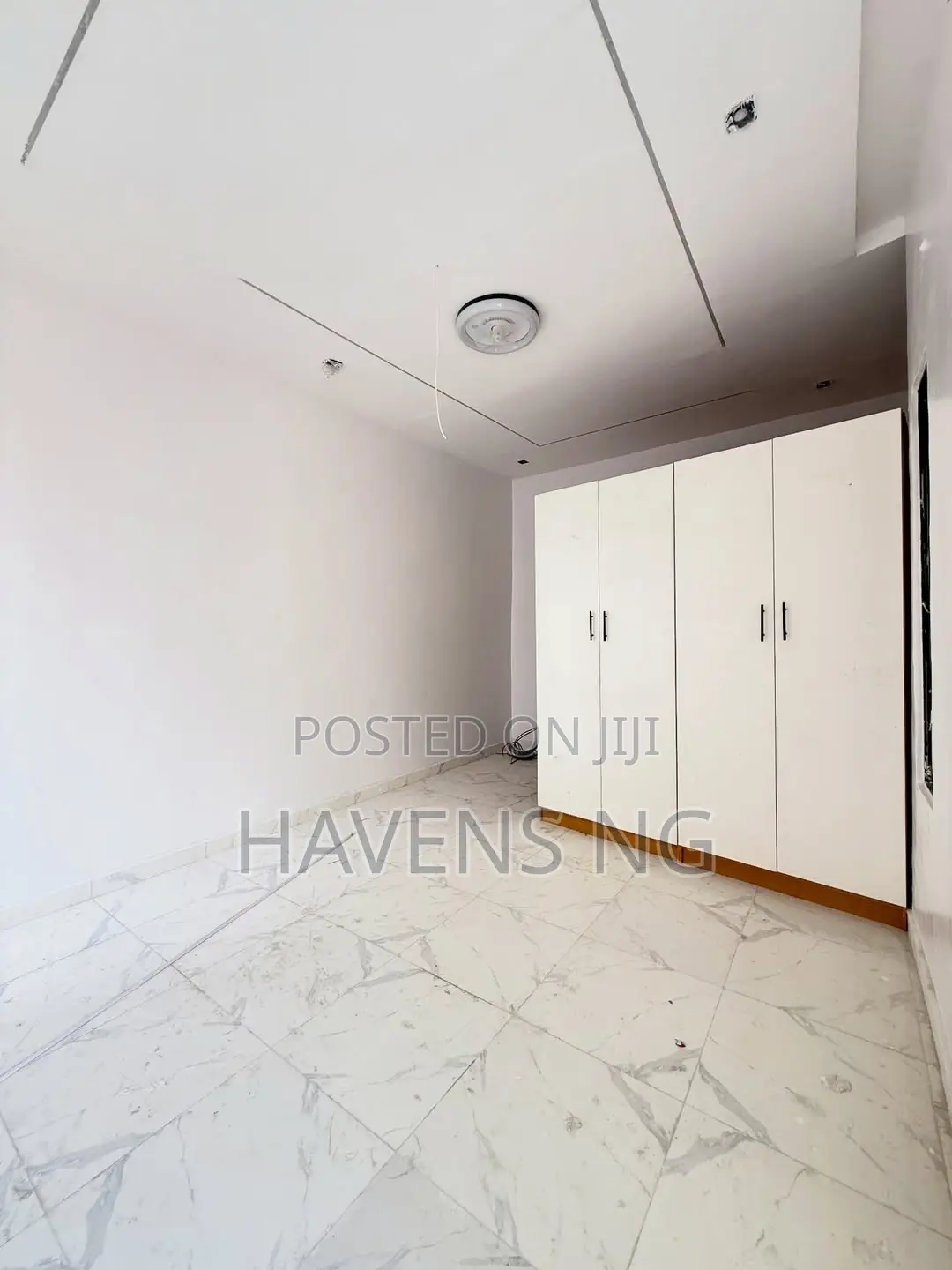 4bdrm Townhouse/Terrace in Lekki Phase 2 for sale