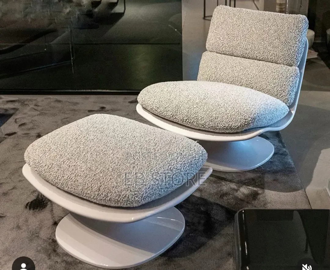 Modern Luxury Swivel Chair – 360° Comfort Style