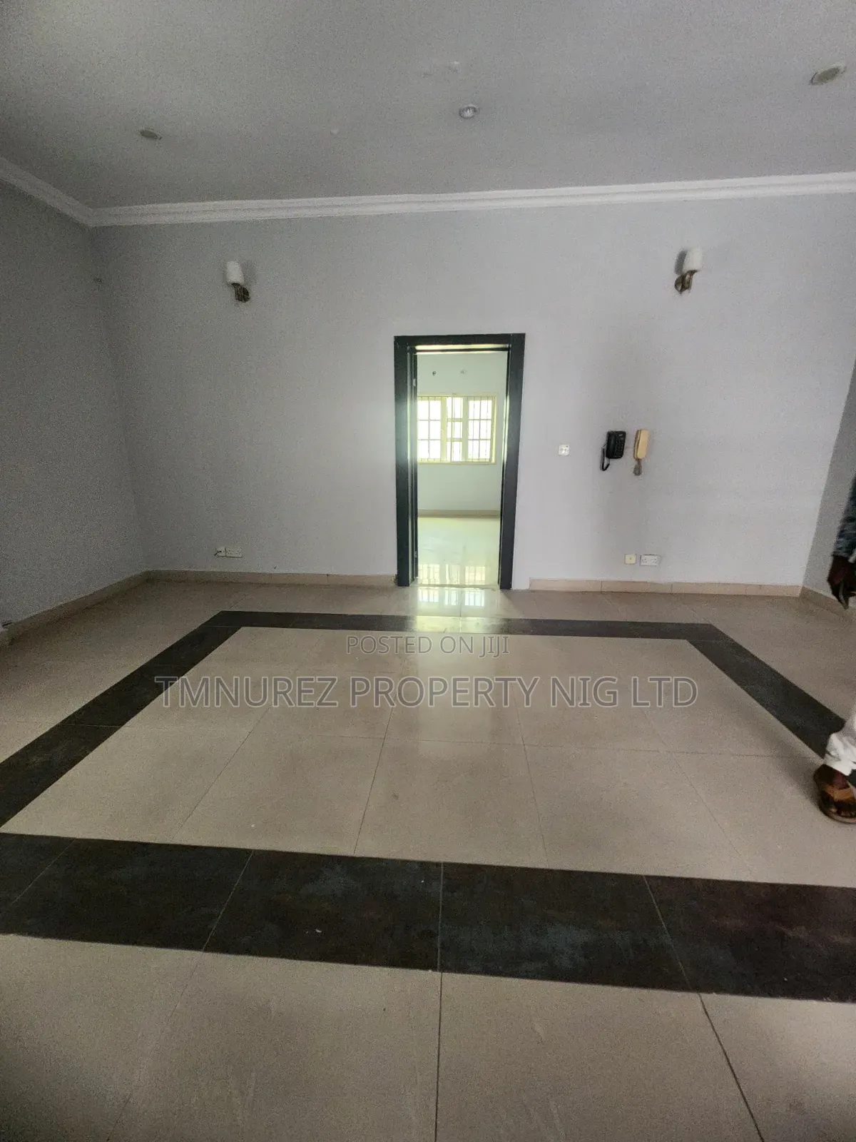 4bdrm Duplex in Lekki Phase1 for rent