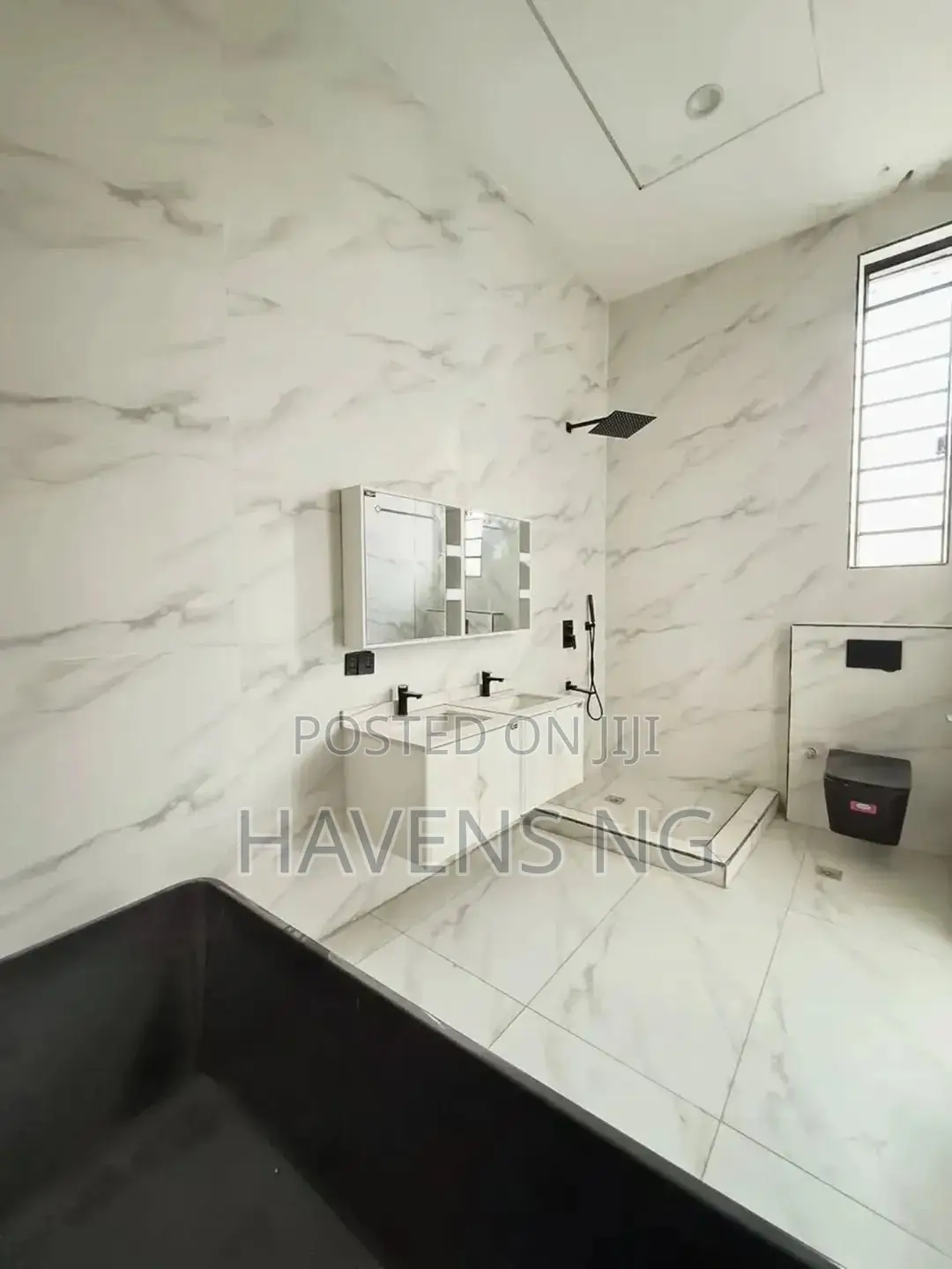 4bdrm Duplex in Lekki Phase 2 for sale