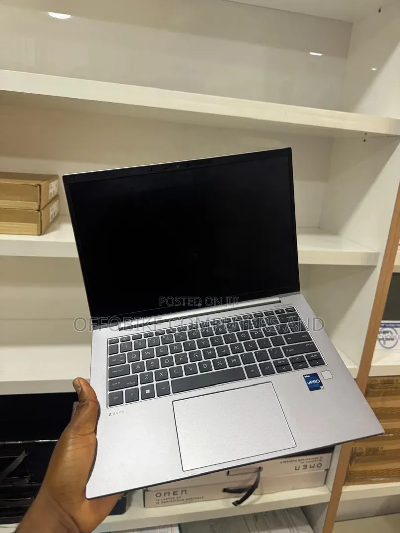 Laptop HP EliteBook 830 G9 16GB Intel Core i7 SSD 512GB