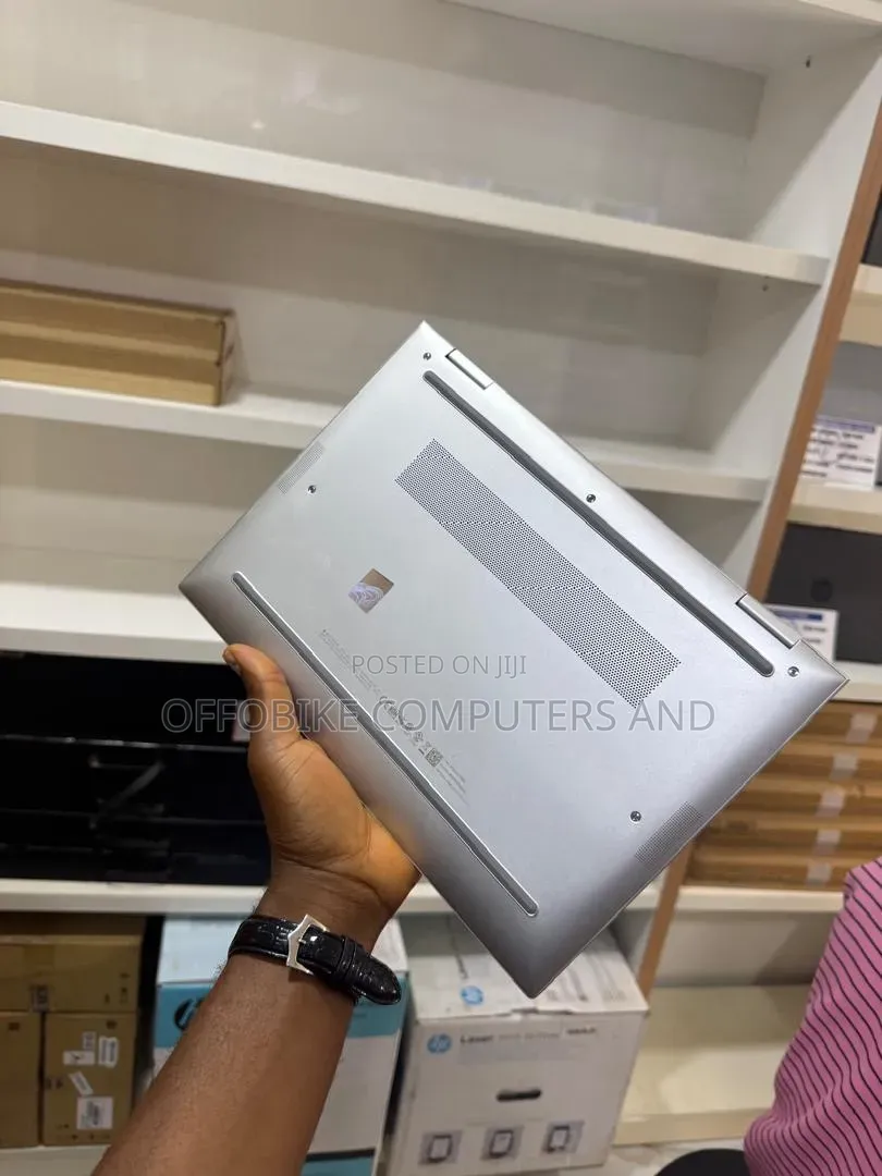 Laptop HP EliteBook 830 G9 16GB Intel Core i7 SSD 512GB