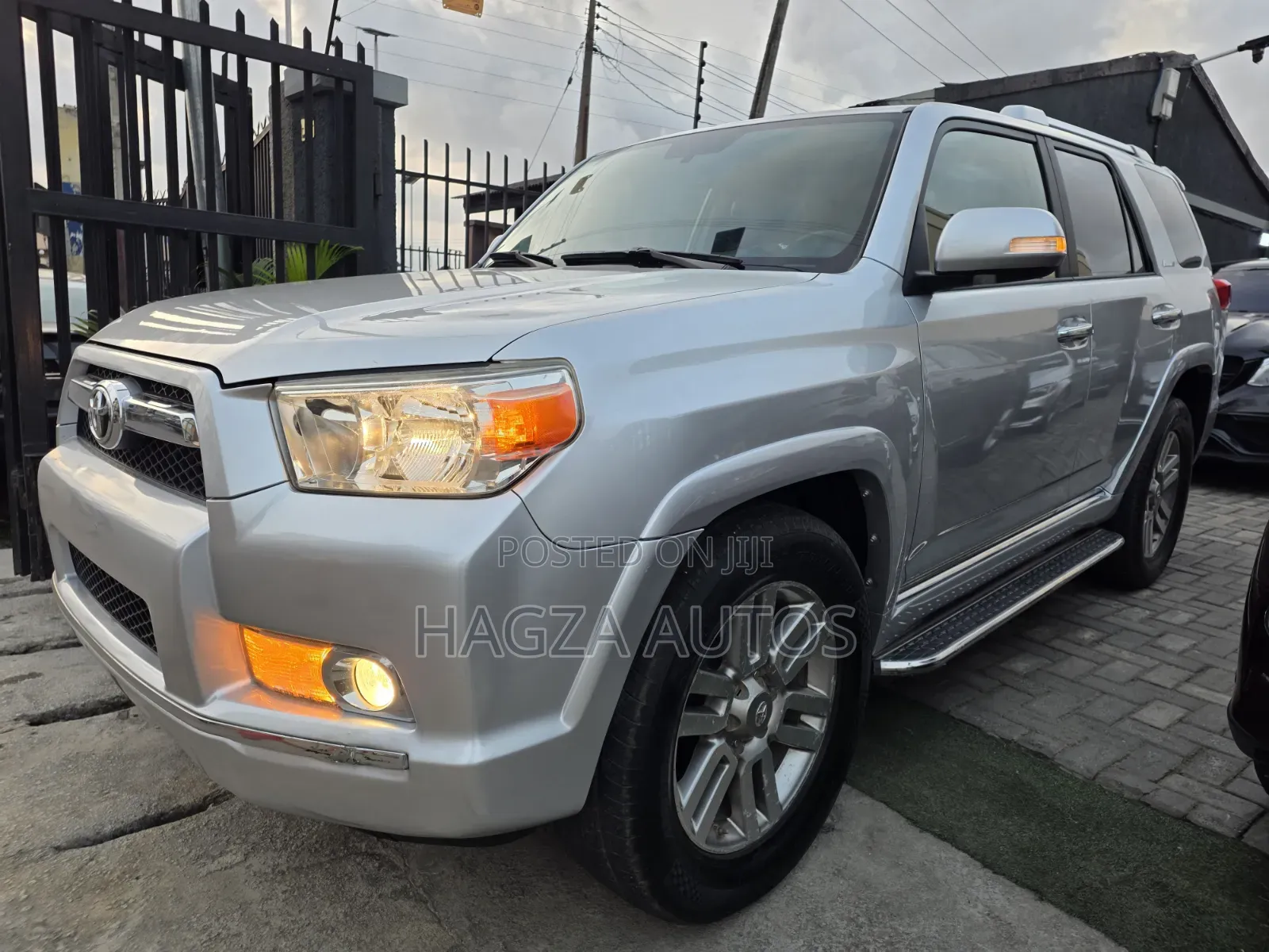Toyota 4-Runner Limited 4WD 2011 Silver