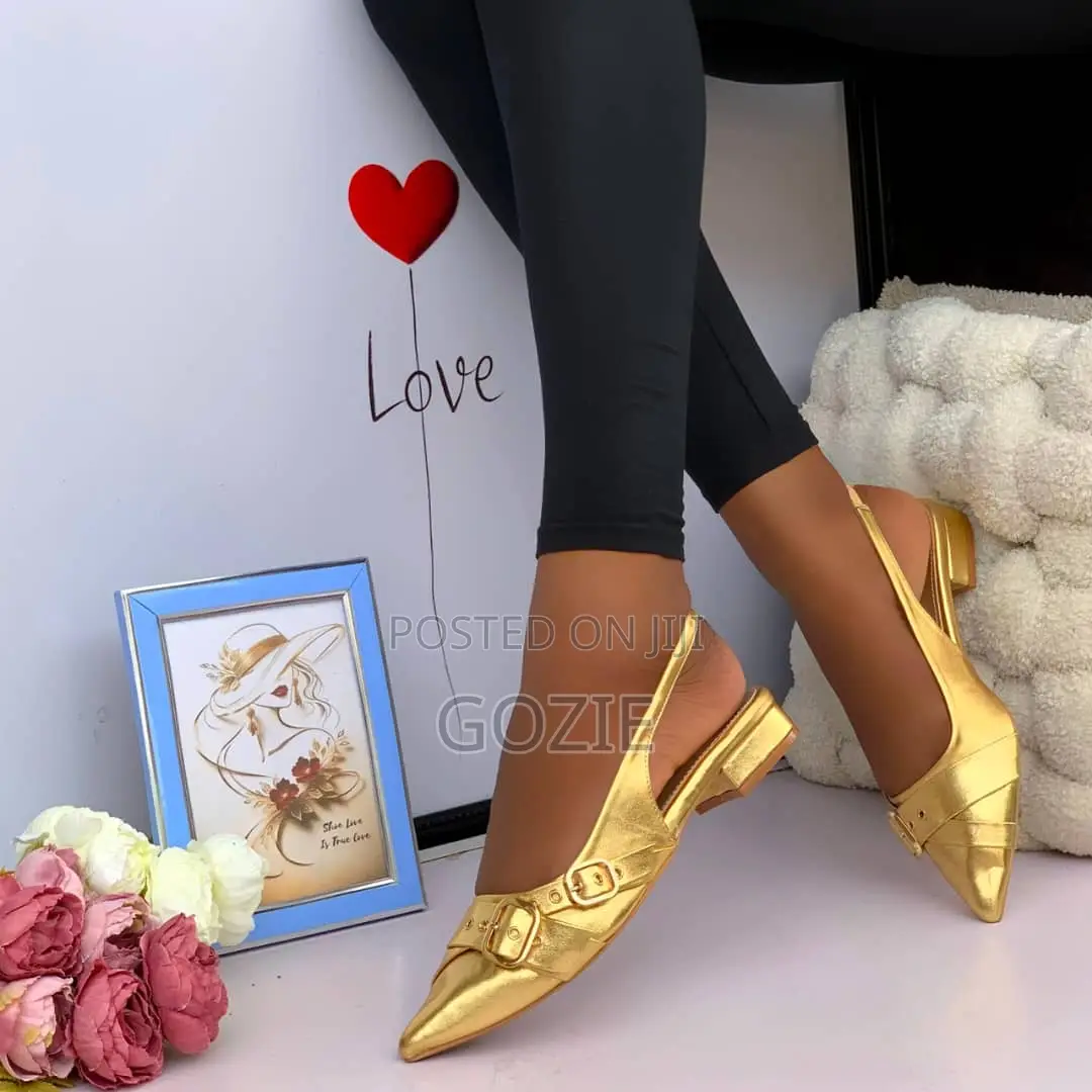 Gorgeous Plus Feet Low Heel Slingback Sandals