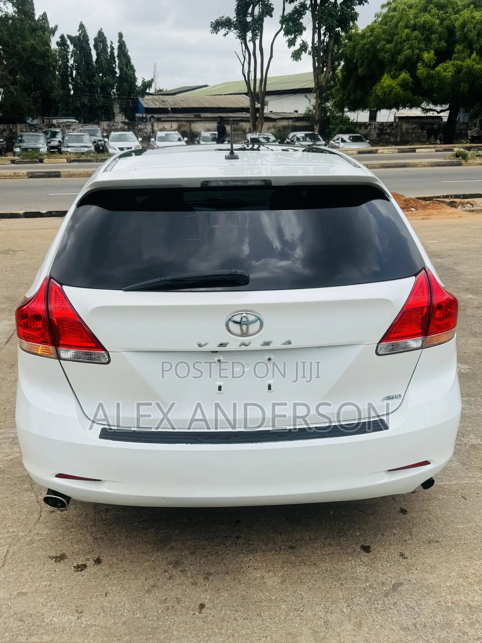 Toyota Venza Limited 2011 White