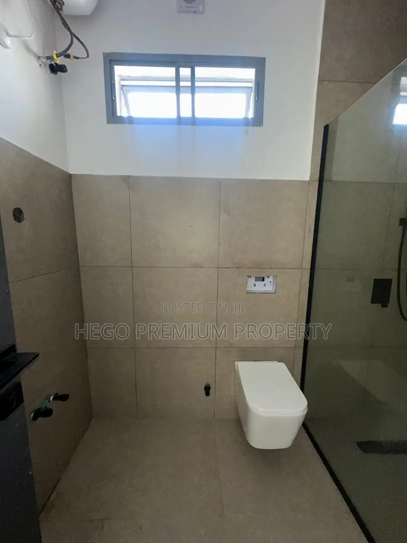 3bdrm Duplex in Lekki Estate for sale