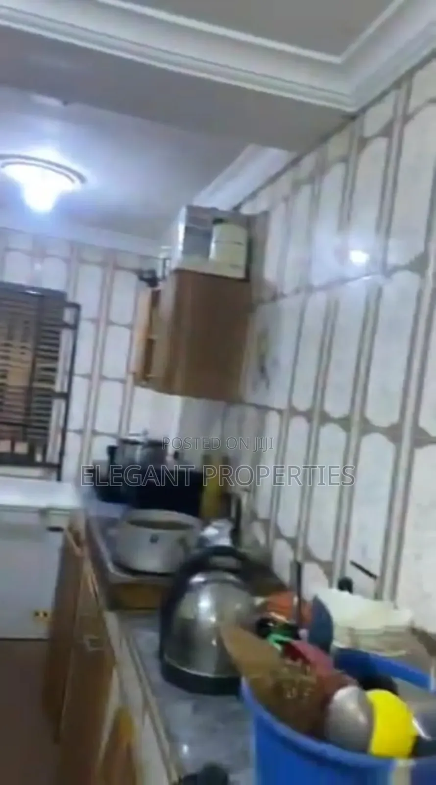 4bdrm Bungalow in Facing The Main Road, Osogbo for sale