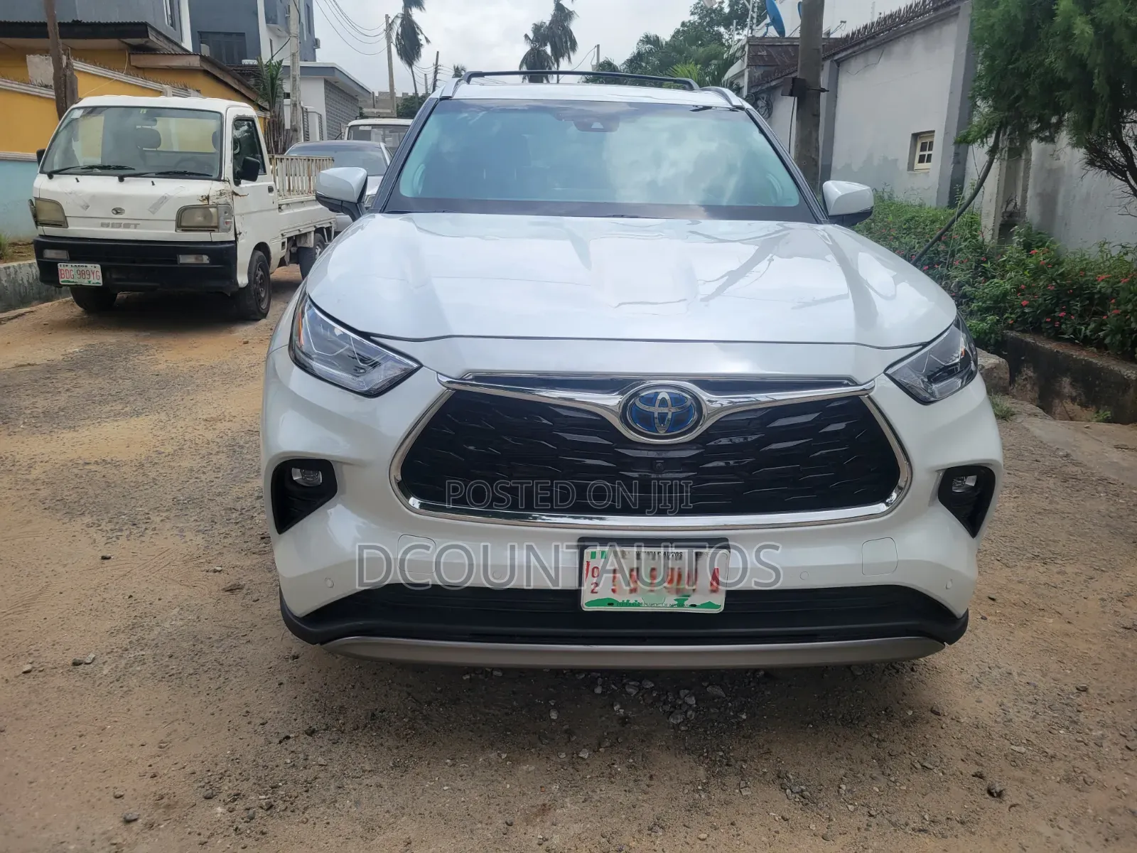 Toyota Highlander Platinum AWD 2024 White