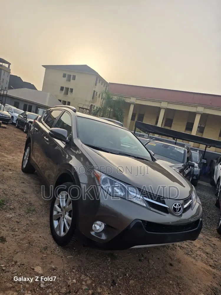 Toyota RAV4 2015 Gray