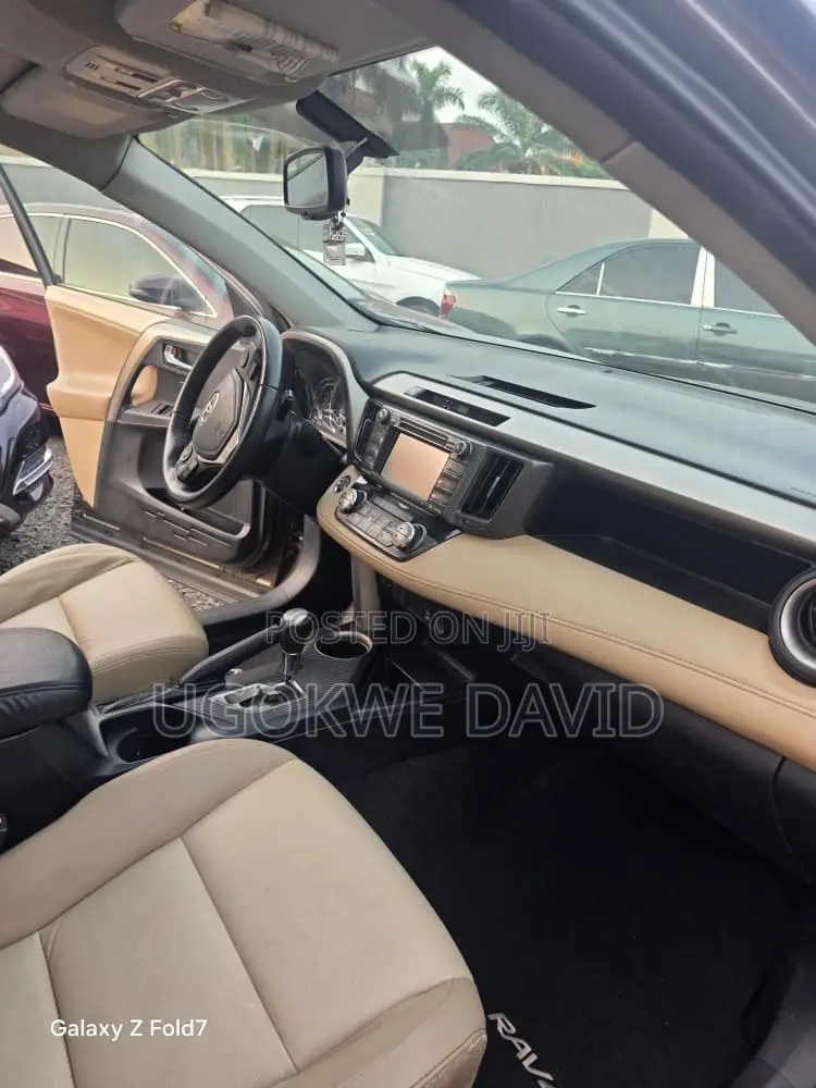 Toyota RAV4 2015 Gray
