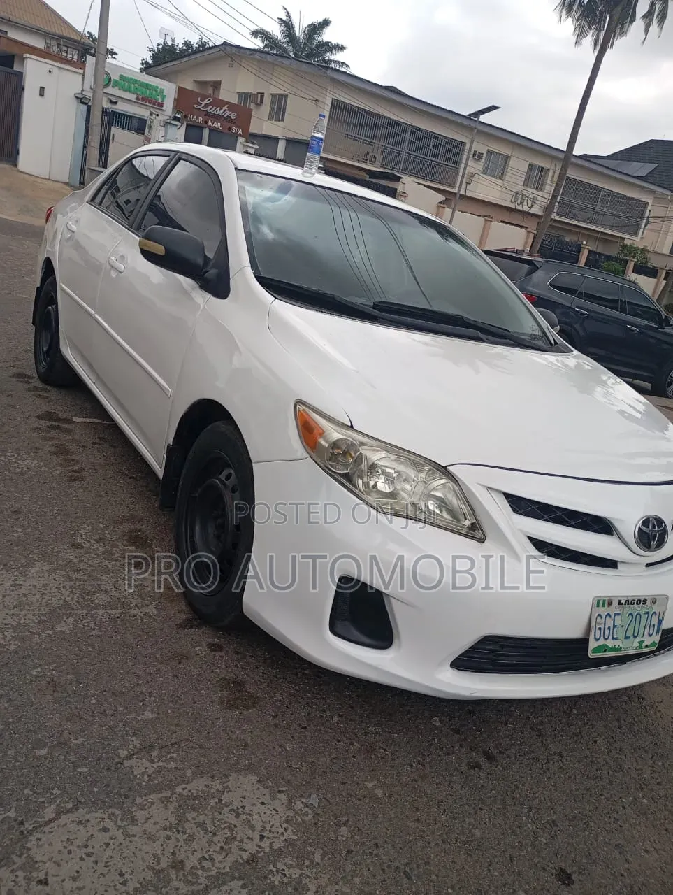 Toyota Corolla LE 4dr Sedan (1.8L 4cyl 4A) 2012 White