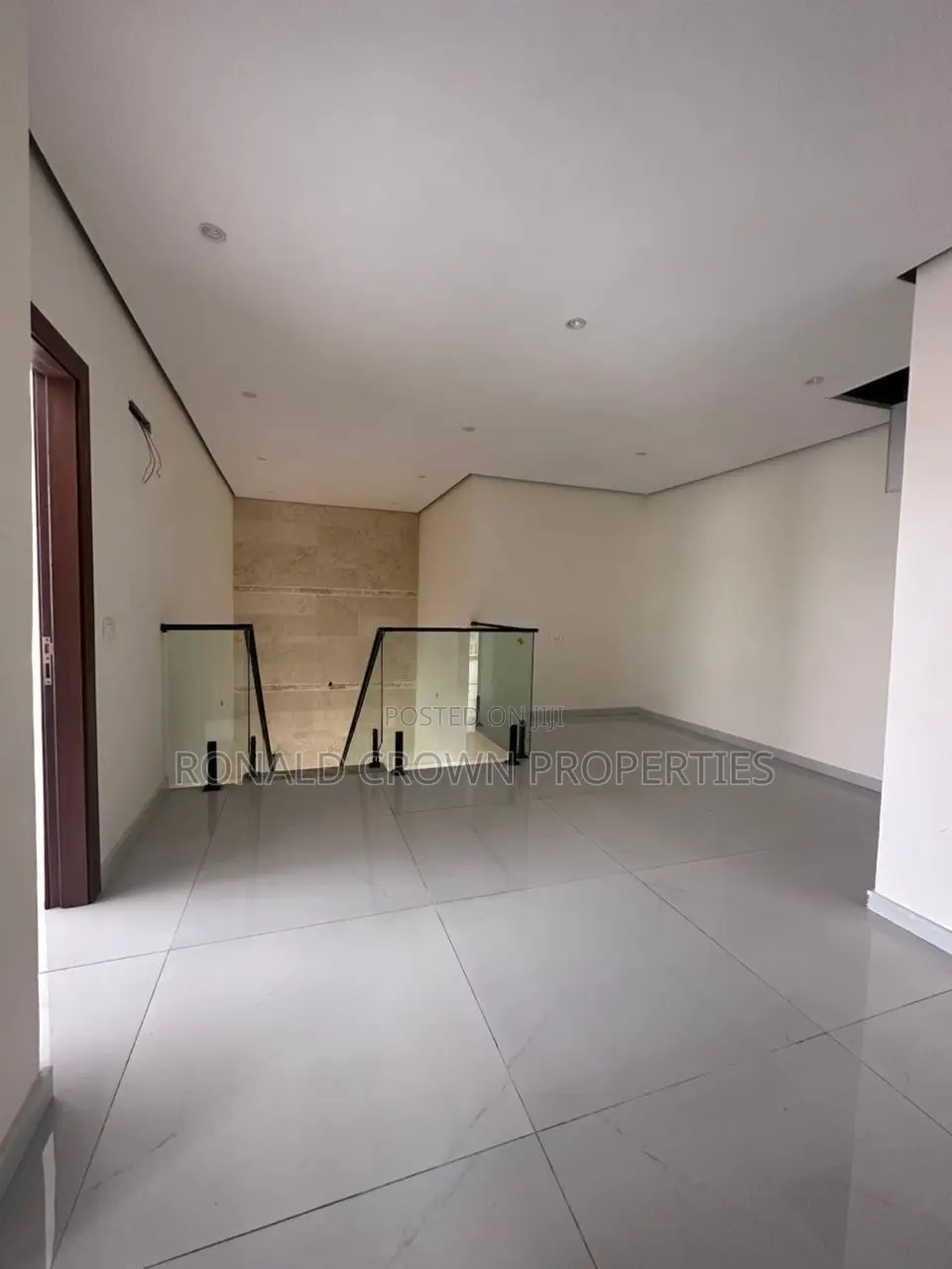 4bdrm Duplex in Adeniyi Jones for sale