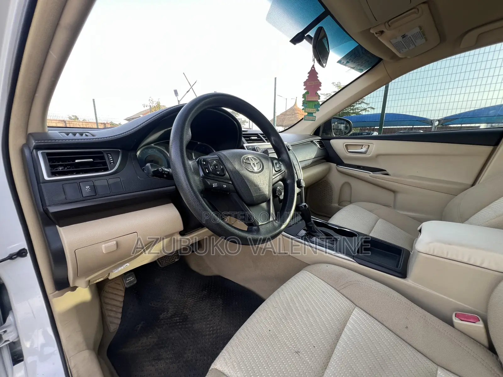 Toyota Camry SE 4dr Sedan (2.5L 4cyl 6A) 2015 White