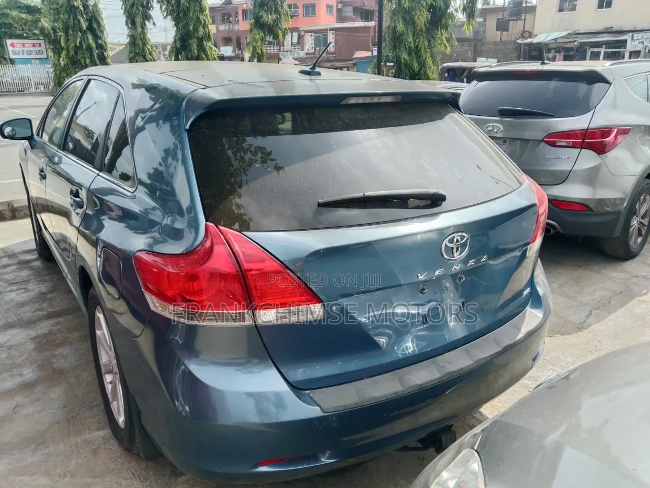 Toyota Venza XLE 2010 Blue