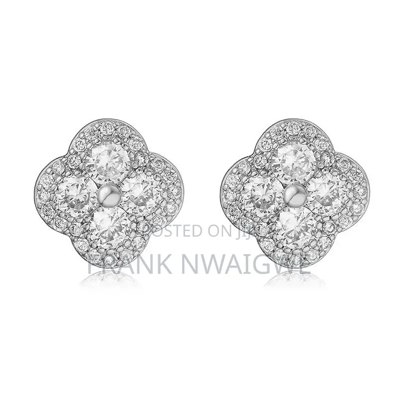 Vca Stylish Van Cleef Earrings for Men and Women