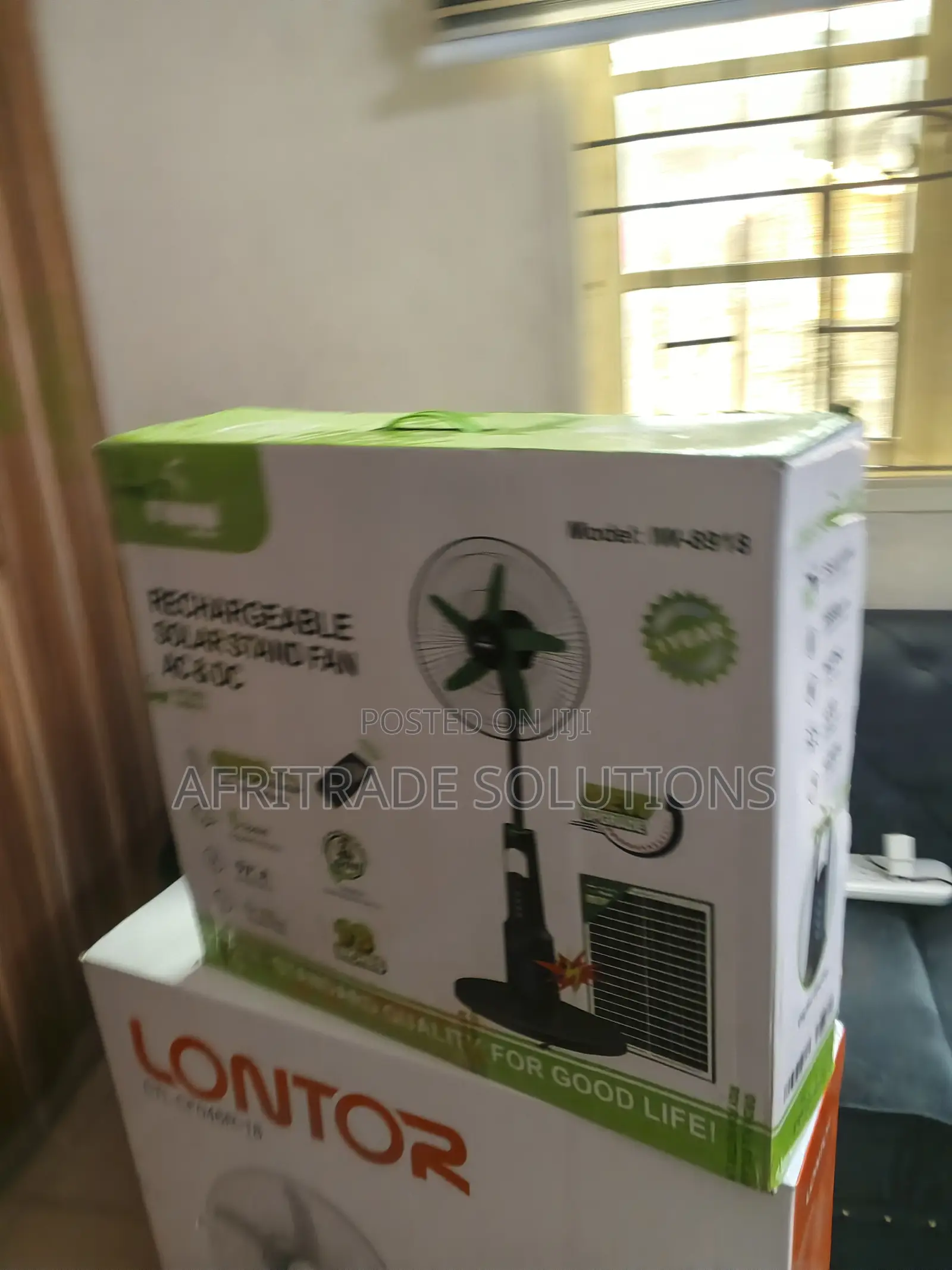 Iwin Standing Rechargeable Fan 18 Inch – High Speed