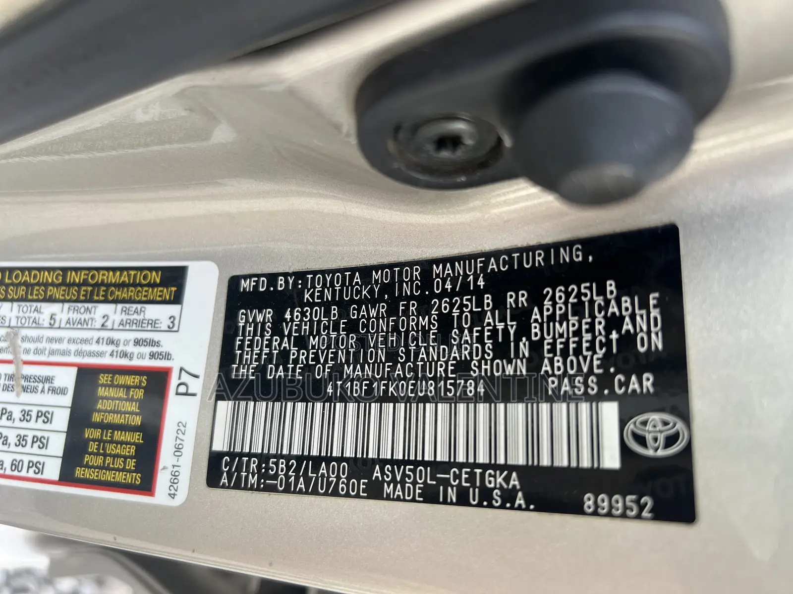Toyota Camry XLE 4dr Sedan (3.5L 6cyl 6A) 2014 Gold